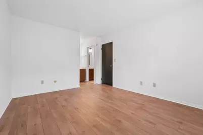 2279 Hedgerow #2279  C, Columbus, OH 43220 - Photo 17