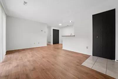 2279 Hedgerow #2279  C, Columbus, OH 43220 - Photo 5