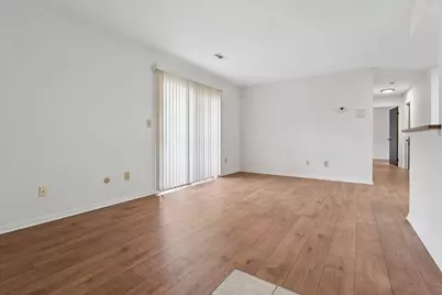 2279 Hedgerow #2279  C, Columbus, OH 43220 - Photo 3