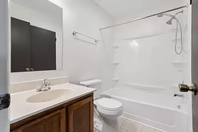 2279 Hedgerow #2279  C, Columbus, OH 43220 - Photo 15