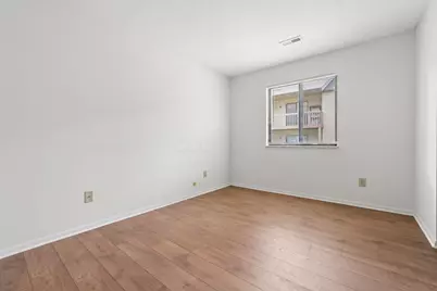 2279 Hedgerow #2279  C, Columbus, OH 43220 - Photo 13