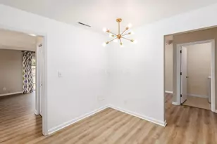 2850 Chateau Cir, Upper Arlington, OH 43221 - Photo 9