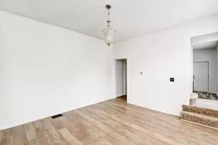 683-685 S Champion Ave, Columbus, OH 43205 - Photo 9