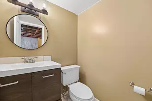 202 Hawkins Ln, Blacklick, OH 43004 - Photo 19