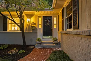 4375 Castleton Rd, Upper Arlington, OH 43220 - Photo 3