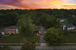 4375 Castleton Rd, Upper Arlington, OH 43220 - Photo 23