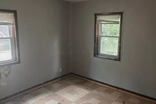811 E Como Ave, Columbus, OH 43224 - Photo 9