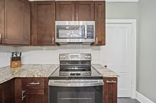 951 Mt Pleasant Ave, Columbus, OH 43201 - Photo 3