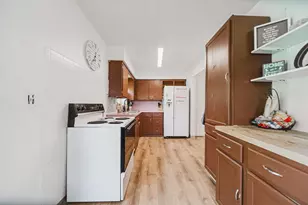 1698 Brown Rd, Columbus, OH 43223 - Photo 13