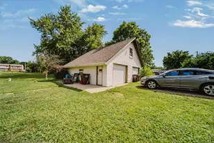 1698 Brown Rd, Columbus, OH 43223 - Photo 33