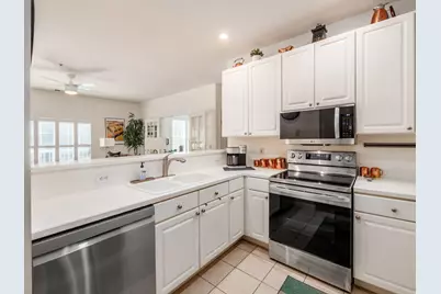 2245 Riverside Drive #202, Columbus, OH 43221 - Photo 5
