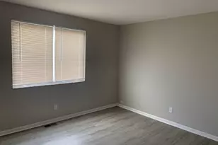 4677 Hilton Ave, Columbus, OH 43228 - Photo 3
