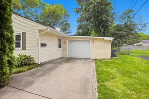 367 Yarmouth Ln, Columbus, OH 43228 - Photo 9