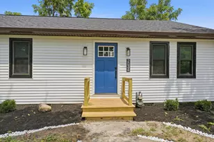 2034 Dunbar Dr, Columbus, OH 43224 - Photo 3