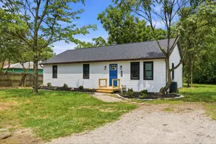 2034 Dunbar Dr, Columbus, OH 43224 - Photo 1