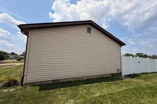 940 Kirkwood Dr, West Jefferson, OH 43162 - Photo 3