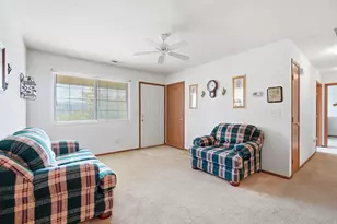 4359 Seahorse Ln, Groveport, OH 43125 - Photo 9