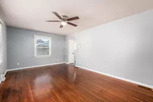 386 Old Village Rd, Columbus, OH 43228 - Photo 5