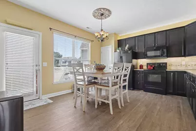 4471 Snowy Meadow Drive, Grove City, OH 43123 - Photo 7