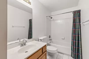 6526 Upper Lake Cir, Westerville, OH 43082 - Photo 17