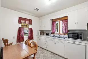 117 Hansbarger Ave, Baltimore, OH 43105 - Photo 13