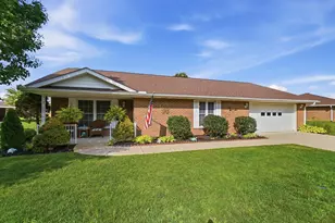 630 Elaine Dr, West Jefferson, OH 43162 - Photo 1