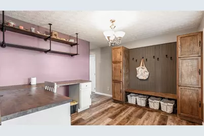 1850 Meadow Creek Creek, Zanesville, OH 43701 - Photo 7