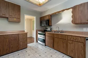 4498 E Livingston Ave, Columbus, OH 43227 - Photo 7