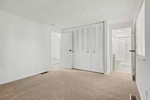 3861 Orange Blossom Ln, Columbus, OH 43230 - Photo 13