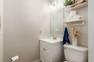 215 N 22nd St, Columbus, OH 43203 - Photo 19