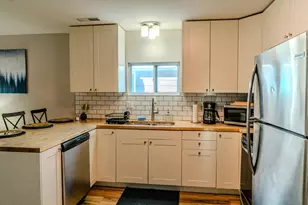 1086 Seymour Ave, Columbus, OH 43206 - Photo 7