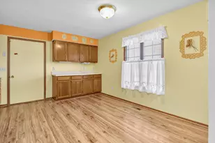 851 Circle Dr, London, OH 43140 - Photo 11