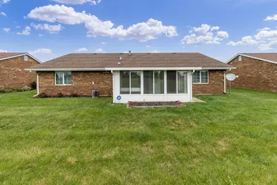 851 Circle Drive #32, London, OH 43140 - Photo 7