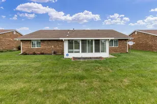 851 Circle Dr, London, OH 43140 - Photo 7
