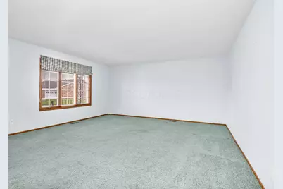851 Circle Drive #32, London, OH 43140 - Photo 9