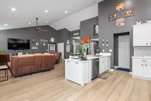 7360 Jones Rd, Nashport, OH 43830 - Photo 9