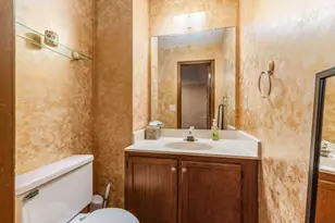 1949 Rockdale Dr, Columbus, OH 43229 - Photo 7