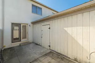 1949 Rockdale Dr, Columbus, OH 43229 - Photo 23