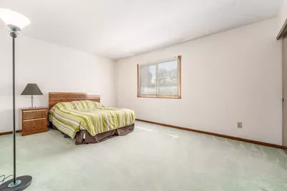 1949 Rockdale Drive #32, Columbus, OH 43229 - Photo 17