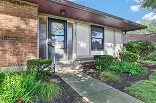 732 Pine Needles Dr, Dayton, OH 45458 - Photo 3