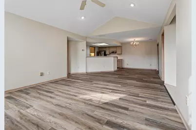 2405 Sportsman Drive, Grove City, OH 43123 - Photo 9