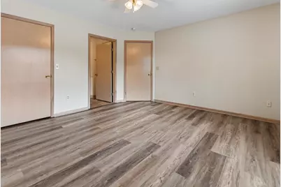 2405 Sportsman Drive, Grove City, OH 43123 - Photo 13
