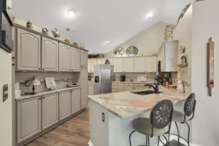 100 Stonegate Dr, Pataskala, OH 43062 - Photo 17