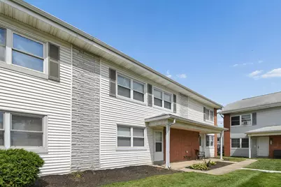 156 Buckeye Circle, Columbus, OH 43217 - Photo 1