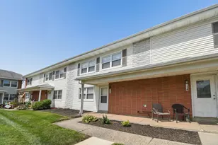 156 Buckeye Cir, Columbus, OH 43217 - Photo 5