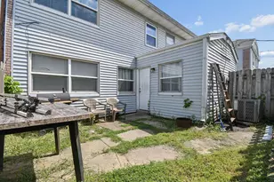 219 Buckeye Cir, Columbus, OH 43217 - Photo 7