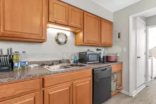 219 Buckeye Cir, Columbus, OH 43217 - Photo 19