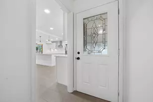 2929 Pickwick Dr, Columbus, OH 43221 - Photo 3