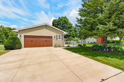 1438 Brenthaven Drive, Columbus, OH 43228 - Photo 39