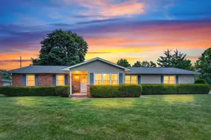 1438 Brenthaven Dr, Columbus, OH 43228 - Photo 1
